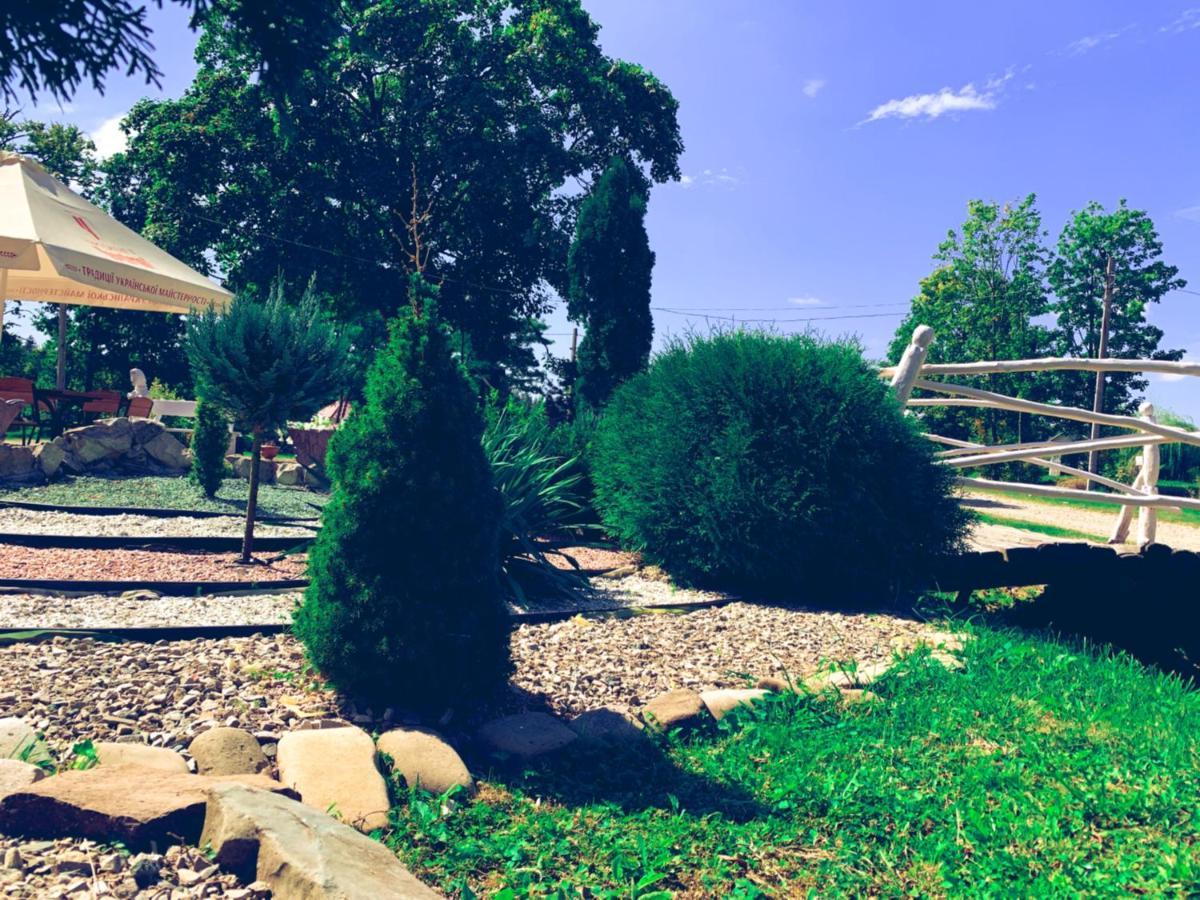 Готель Явір Агро Vyshnivtsi Buitenkant foto