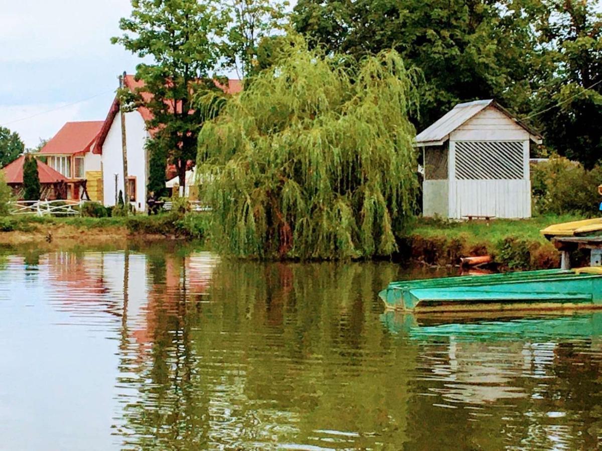 Готель Явір Агро Vyshnivtsi Buitenkant foto